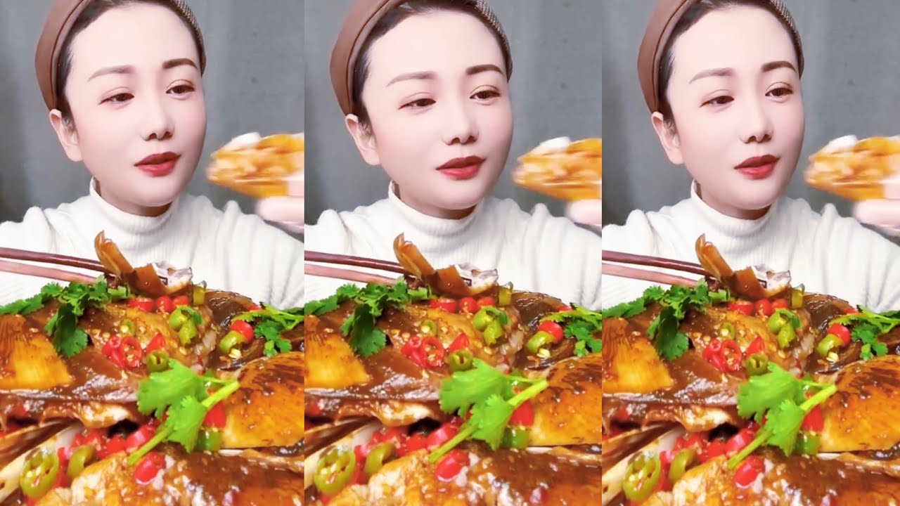 Steamed fish with sweet and sour sauce is delicious