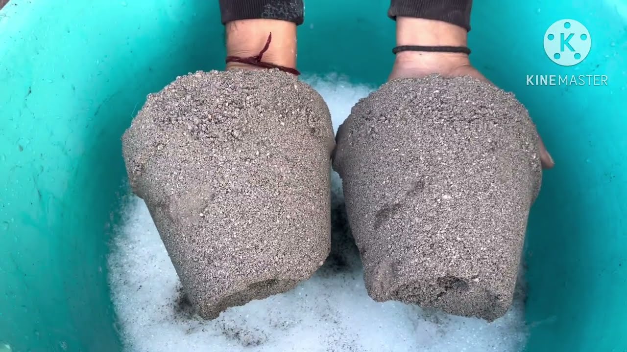 Mix textures water crumbling #satisfying 
