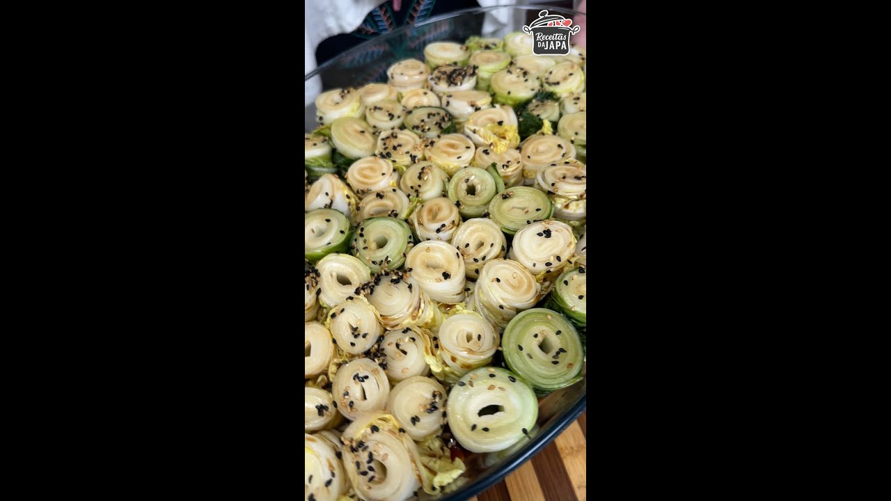 Uma salada simples, diferente e viciante! Acelga oriental que vai te surpreender!🔥🥬