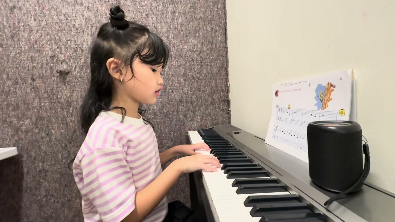 (Doc) Yemima, Musicland Cirebon, The Mountain Climber, Elementary 1, Sabtu, 21 Februari 2026