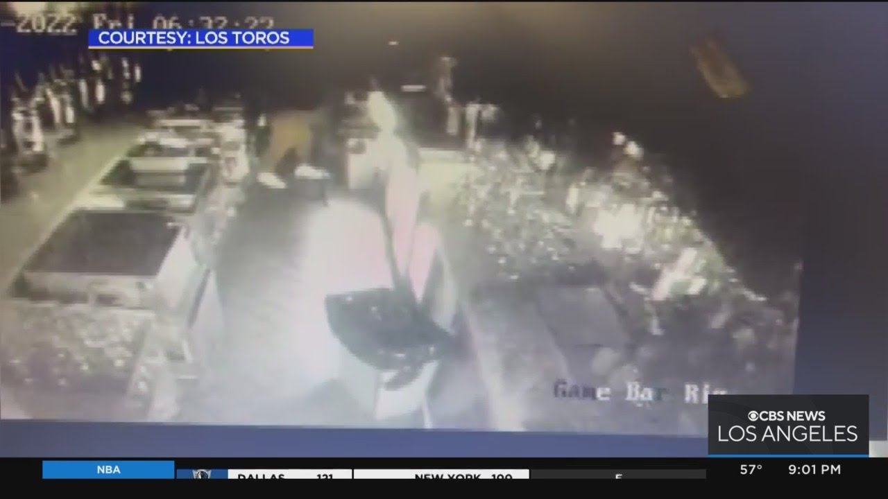 Restaurant burglary caught on camera in Chatsworth
