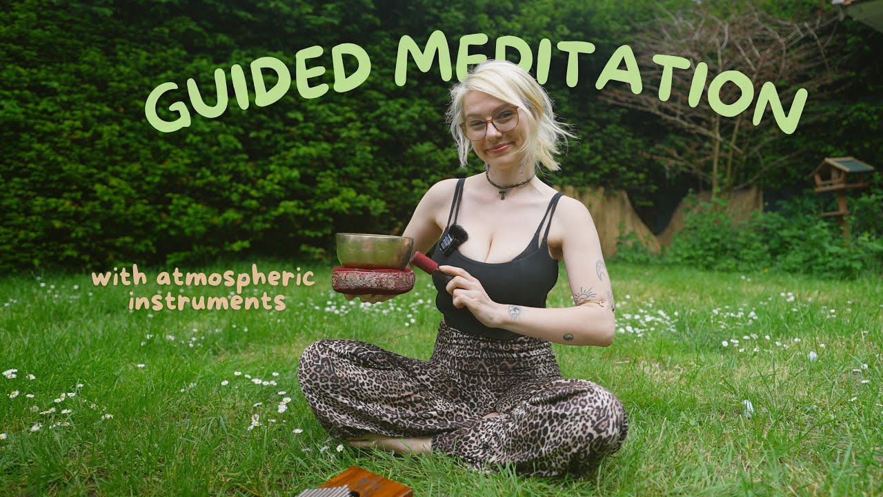 ASMR Guided Outside Meditation 🌿 For a Calm Mind 🧘‍♀️