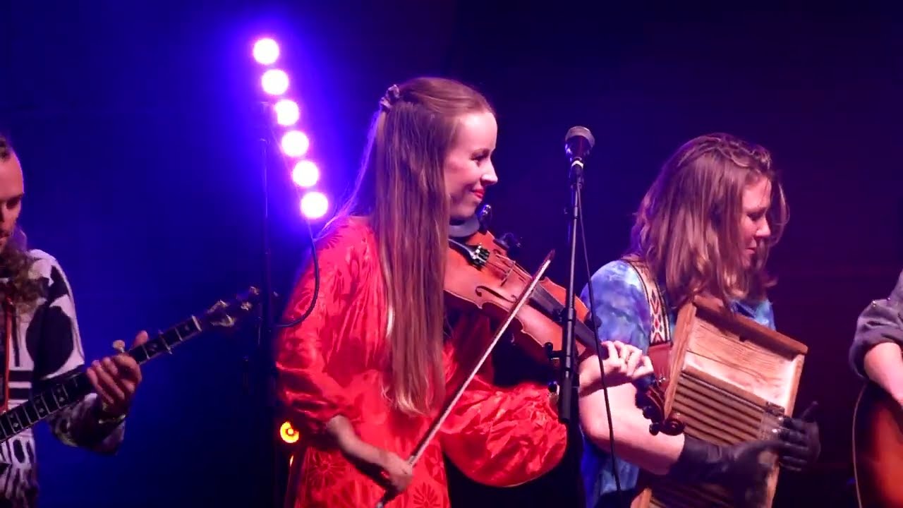 Molly Tuttle 