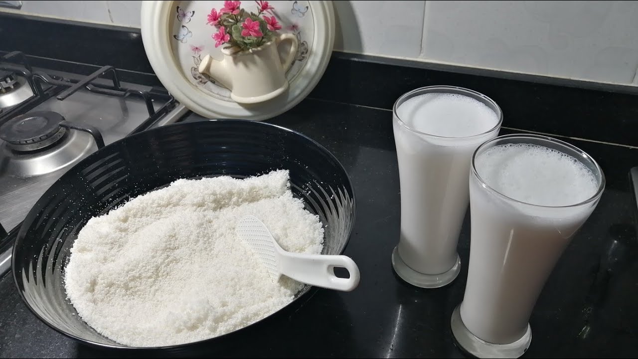 طريقة عمل دقيق جوز الهند ولبن جوز الهند المركز فالمنزل