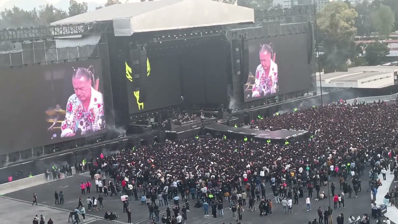 I'm Not In Love/Eracist - Mr. Bungle - Live at Mexico City (2026)