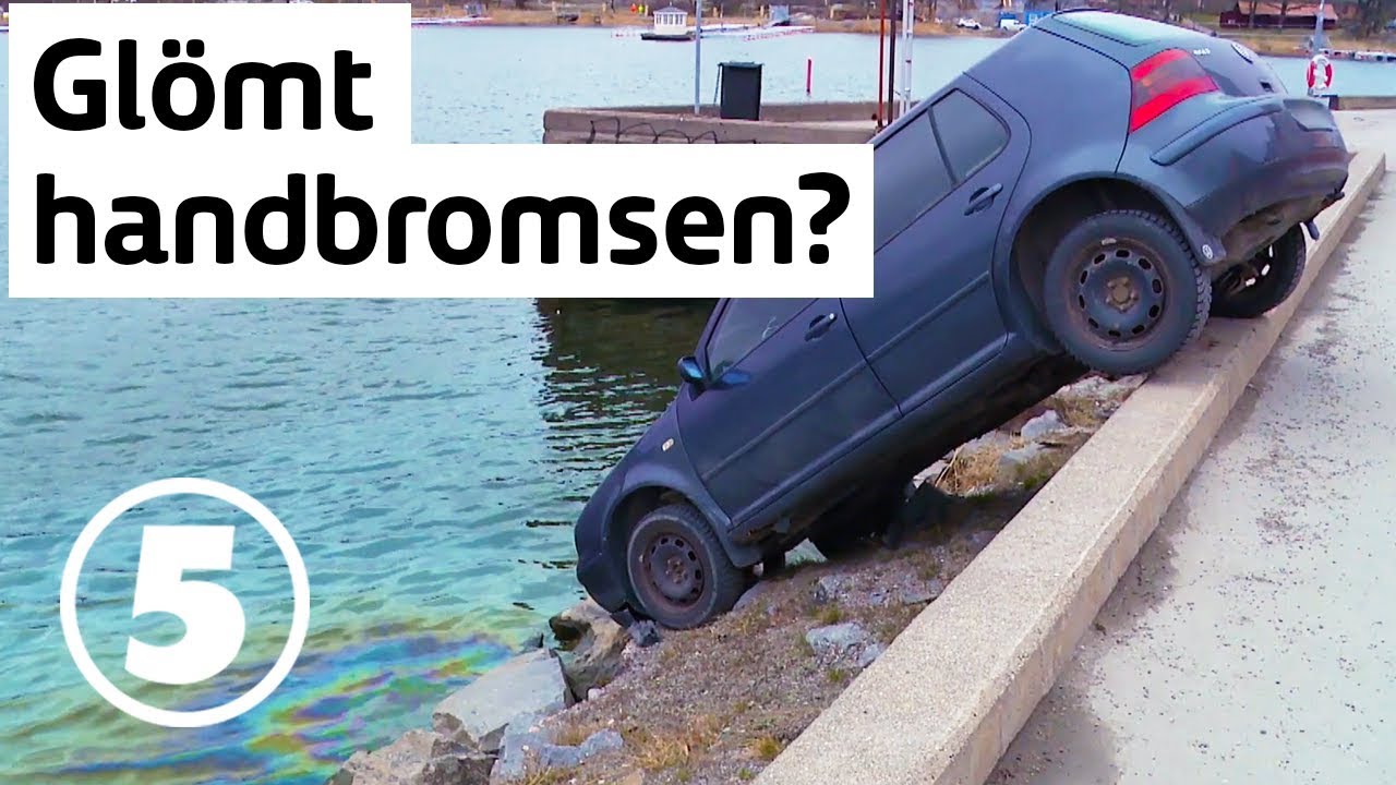 V&auml;gens hj&auml;ltar | Bil har rullat &ouml;ver kajkant i Gustavsbergs hamn | discovery+ Sverige