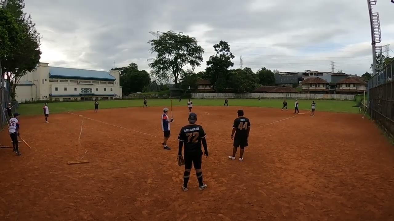 Marabunta & Bandung Utama Slowpitch Bandung 20 Desember 2025 Lapangan Upi Bandung