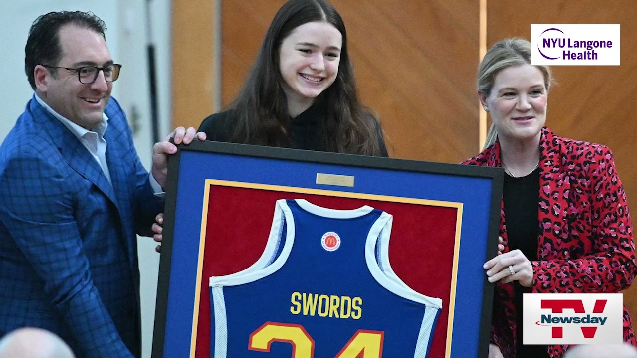 Чемпионат штата Нью-Йорк по чирлидингу и команда Long Island Lutheran All-Americans | Сарра выска...