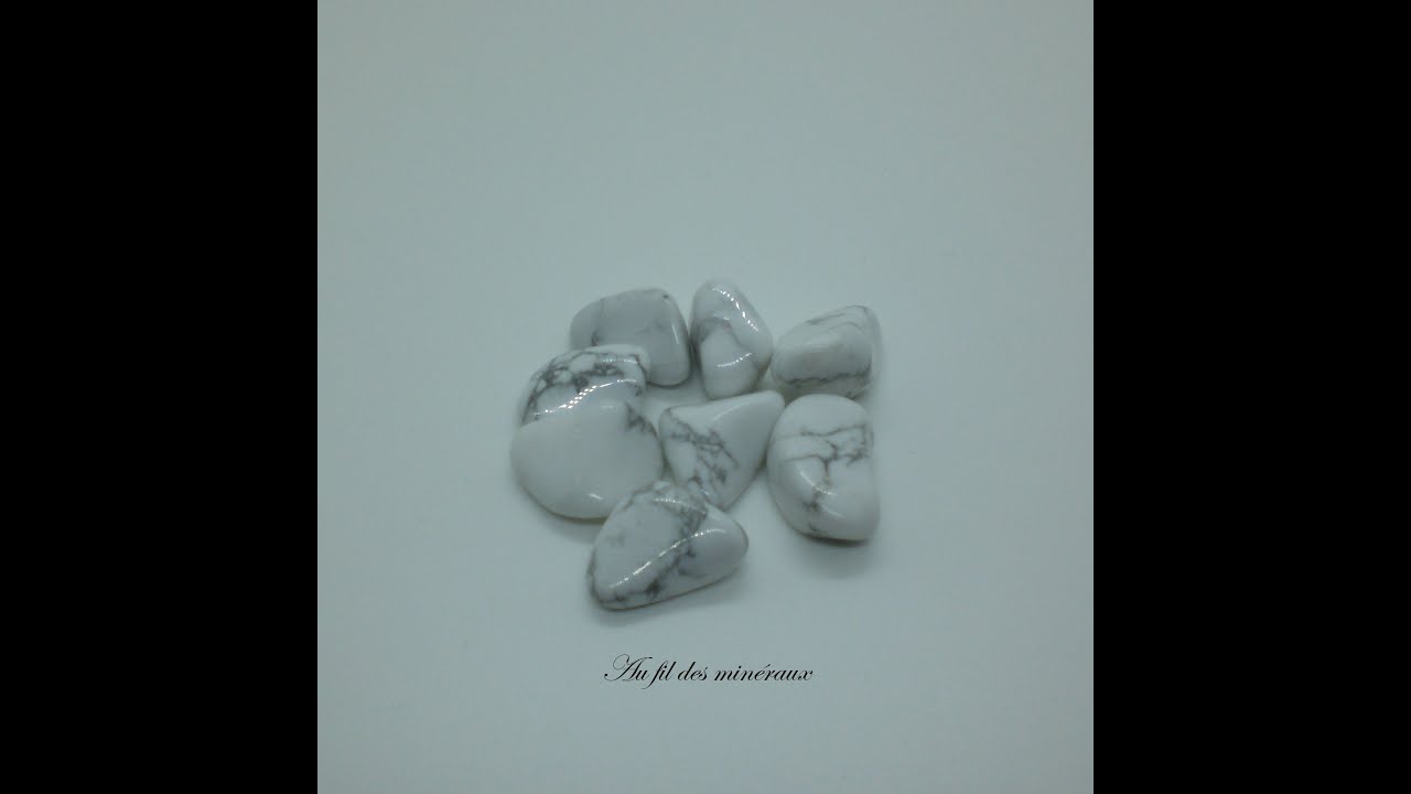 Howlite - Pierre roul&eacute;e