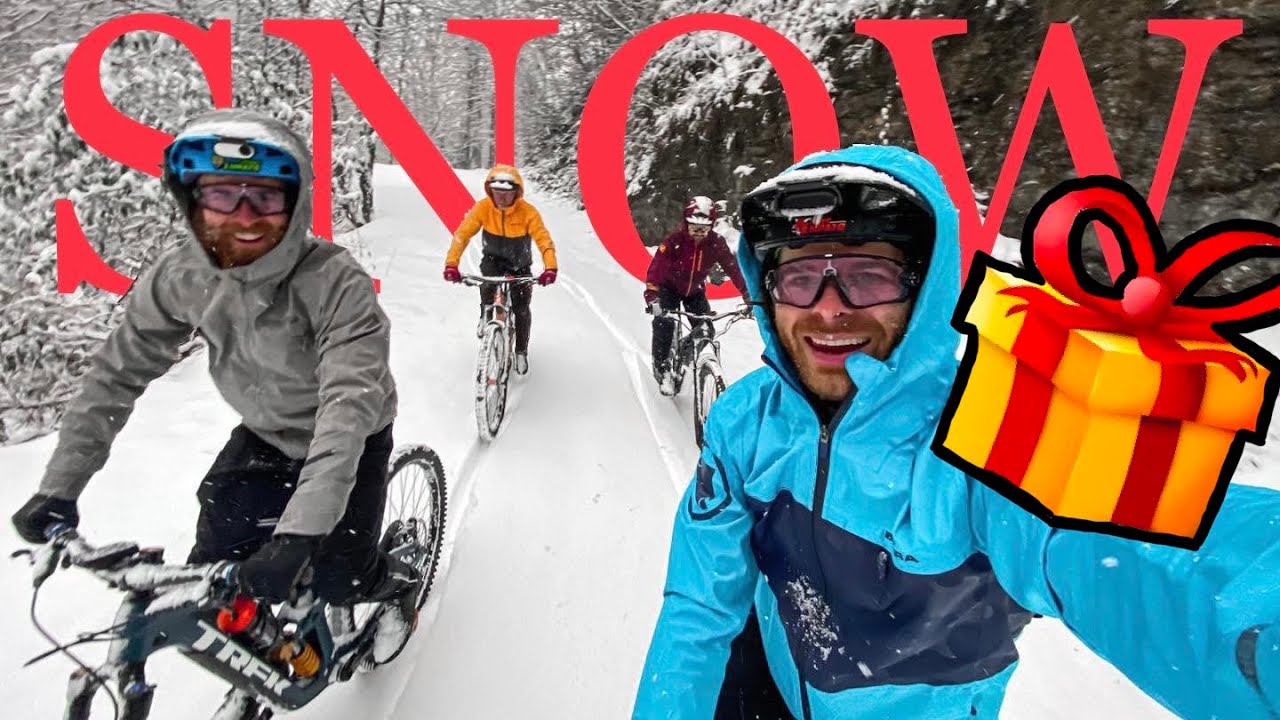 Enduro, NEVE ❄️ e *G I V E A W A Y* natalizio