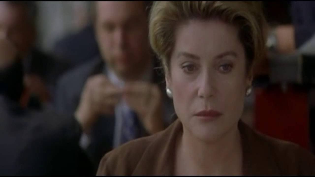 Catherine Deneuve - I run away