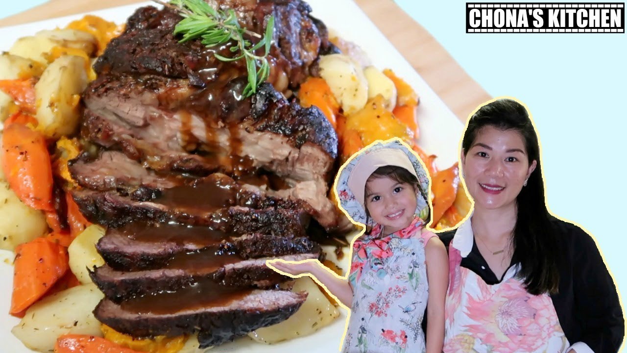 PERFECT TENDER JUICY ROAST BEEF AND ROAST VEGETABLES IN THE OVEN