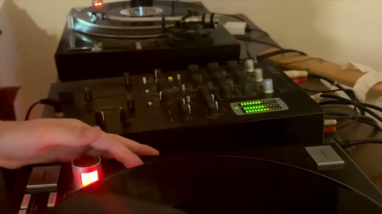 Mix vinyles FreeTekno improvise EN +-50  bye LittleMonk