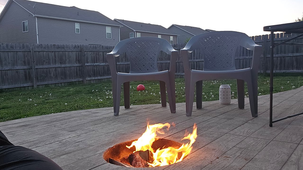 Burning A Fire For @llips Come Chill With Us