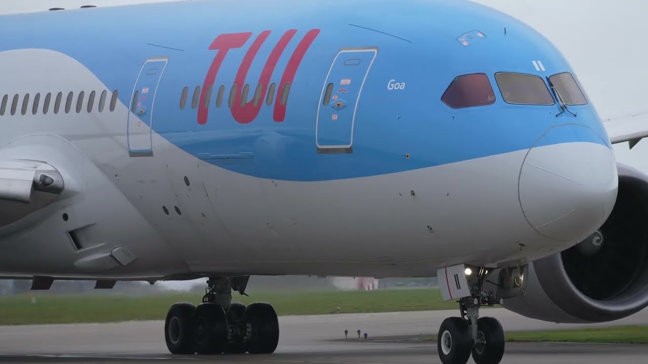 Stunning 4K windy weather Tui 787-8 Dreamliner from and to Bridgetown (BGI) Bournemouth Airport 
