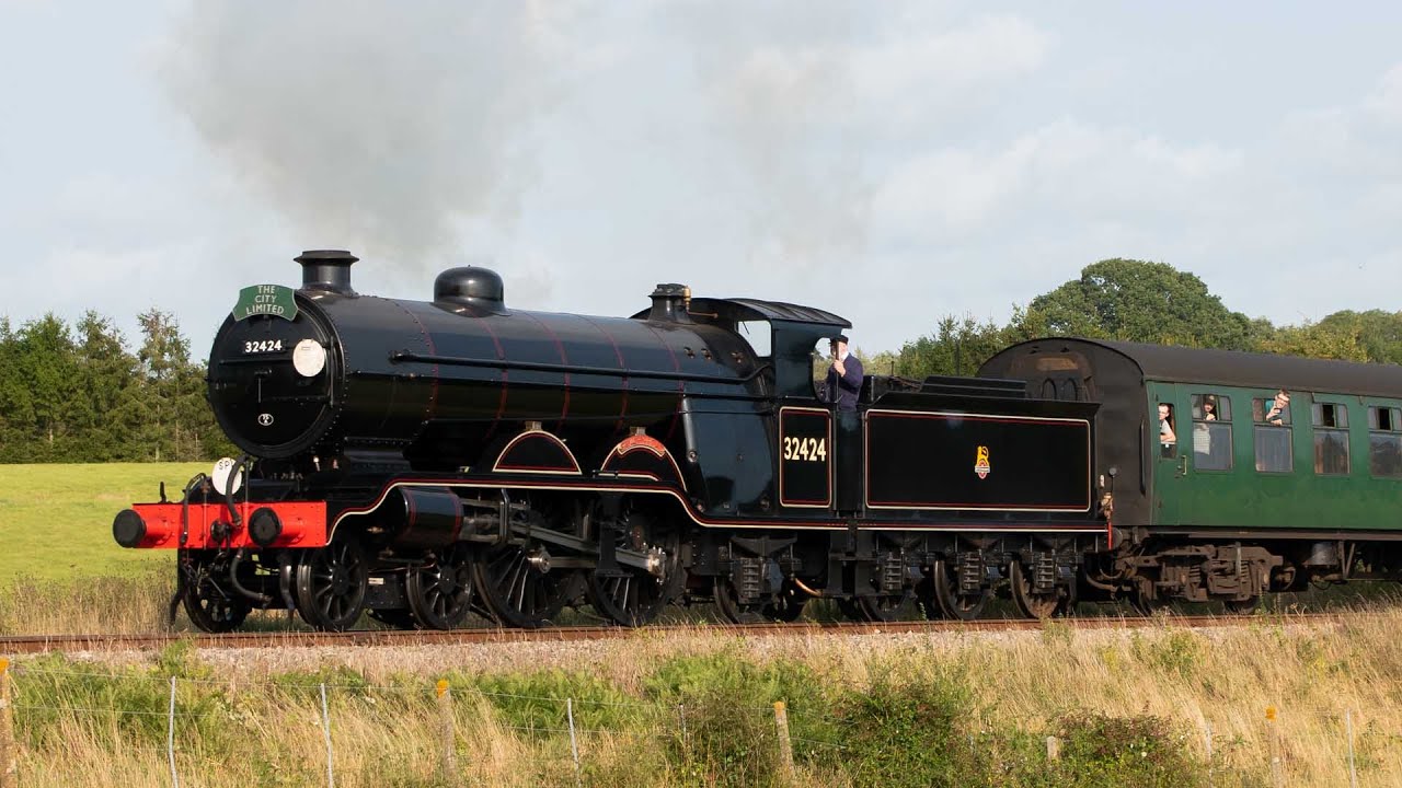 The Bluebell Railway Brighton Works Weekend | Featuring 32424 "Beachy Head" | 26.08.24