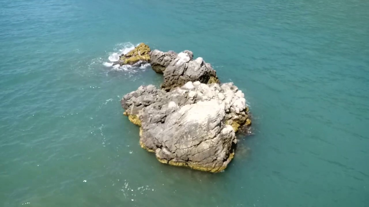 Zonguldak kozlu değirmenağzı sahiline kısa bir gezinti yok böyle bir manzara!!