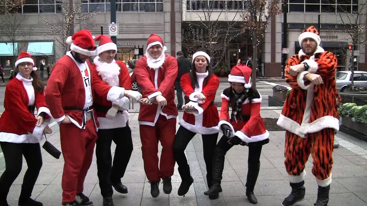 Cincinnati Santacon 2012 - Seen on CNN.com Front Page
