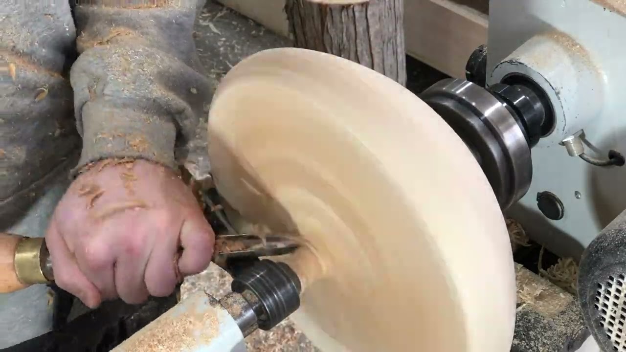 Woodturning (Ep. 6) - Log to Hollow Form Vessel