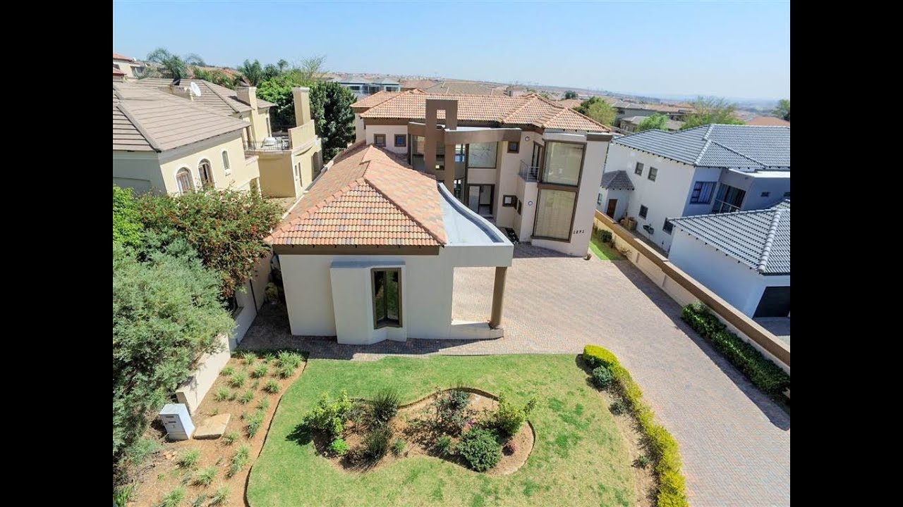 6 Bed House for sale in Gauteng | Centurion | Centurion West | Blue Valley Golf Estate  |