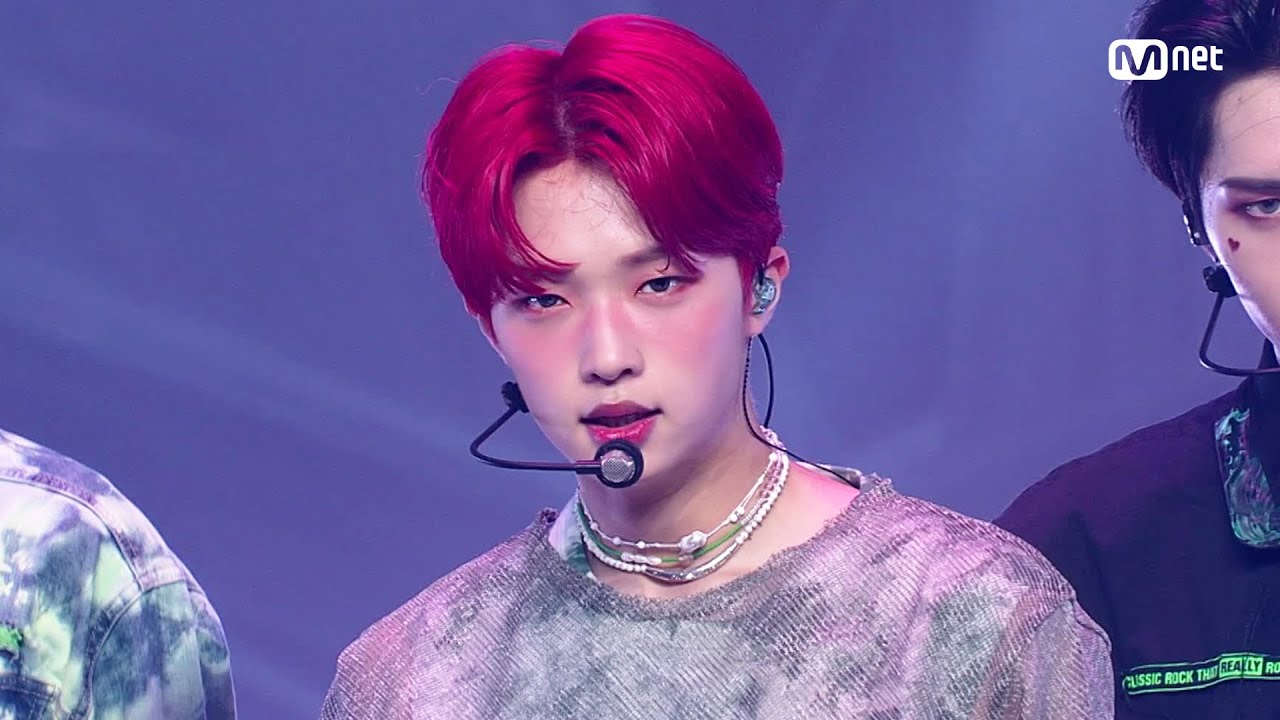 HOT&COOL '미래소년'의 'Splash' 무대 