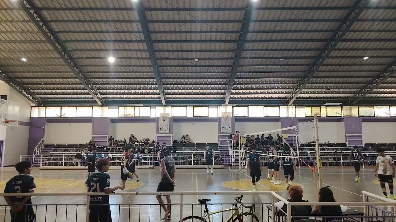 Partido contra MONTEMAR (primer set) 