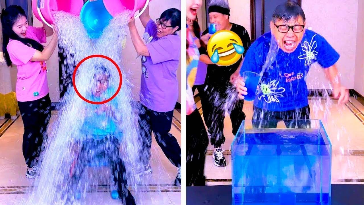 Family Games丨Take The Ice Bucket Challenge! Are You Scared丨आइस बकेट चैलेंज#Funnyfamily#Party
