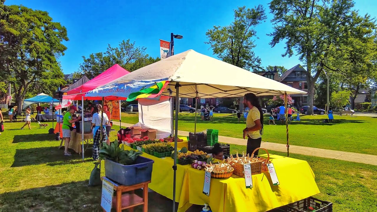 Toronto Walk - Withrow Park Farmers Market, Riverdale