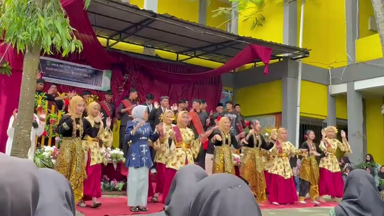 LAST PENTAS SENI XII C2