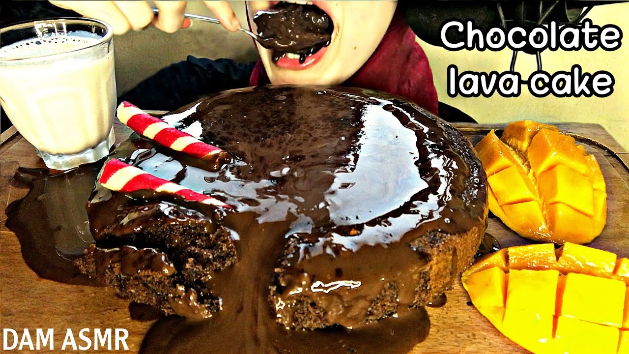 ASMR FUDGE CHOCOLATE LAVA CAKE, MANGO & MILK초콜릿 용암 케이크와 망고 MUKBANG เค้กช็อกโกแลตลาวา チョコレート溶岩ケーキلافا