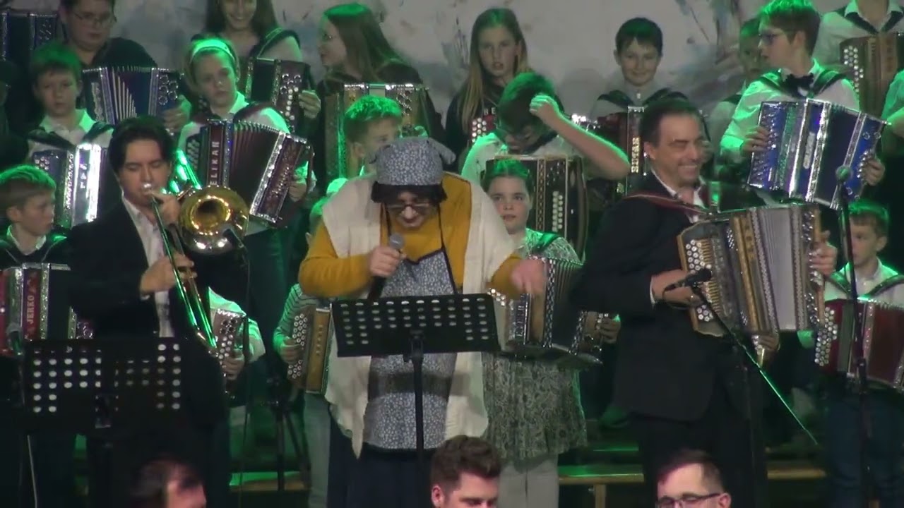 Sotoški, Mama Manka, harmonikarji in OPZ OŠ Koprivnica - Ta frajton (v živo)