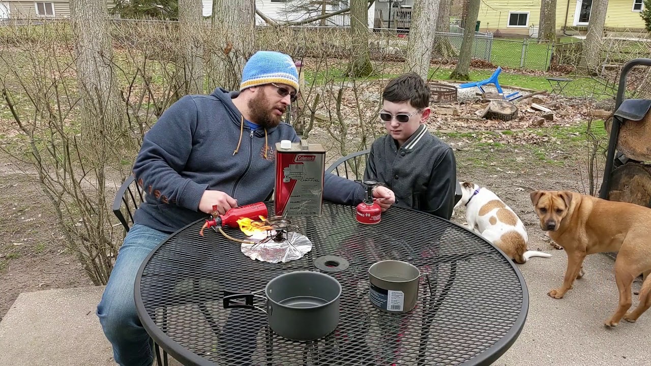WhisperLite vs  PocketRocket Deluxe