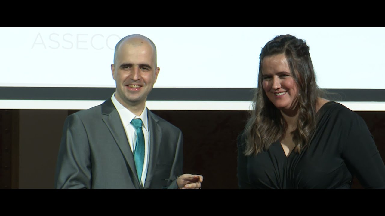 Gala Benefica Asseco 2021 - Premio Educación Escola Joaquim Ruyra