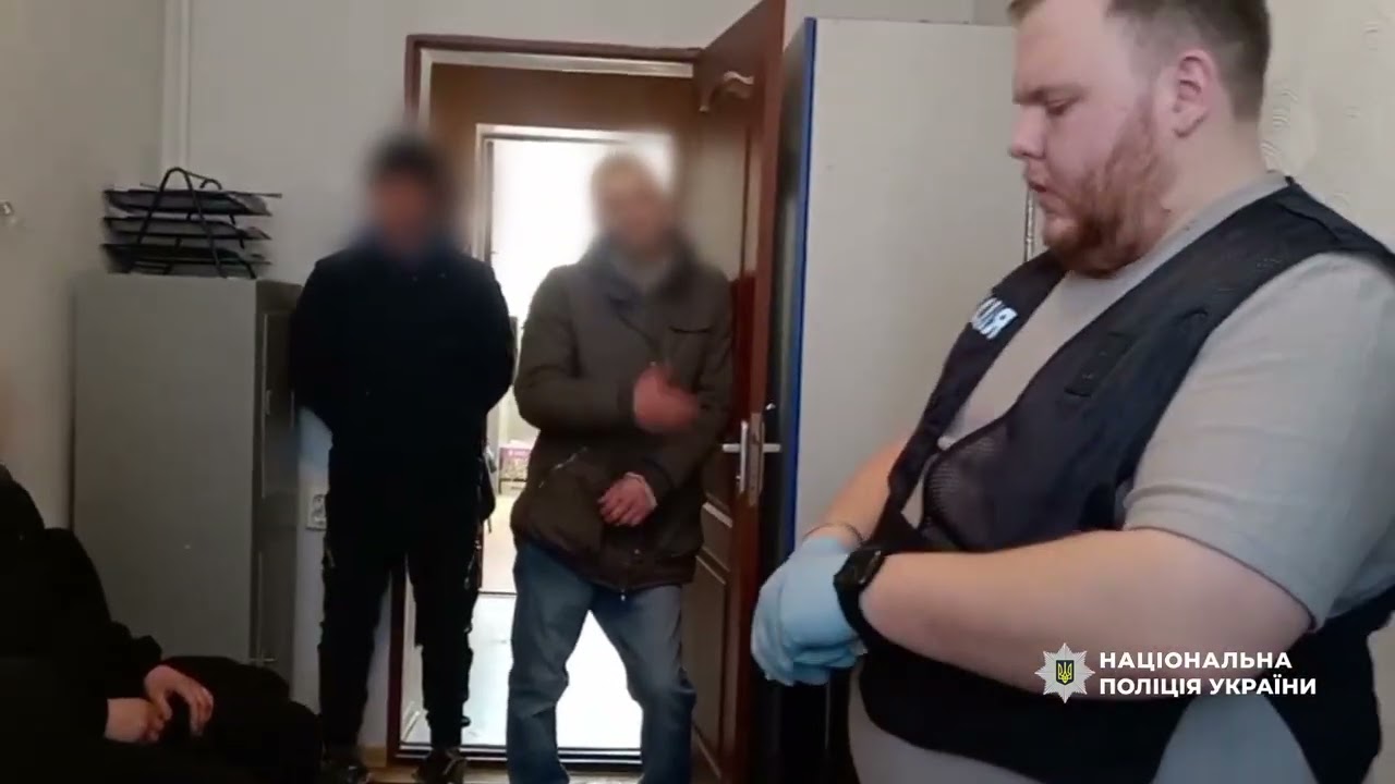 Спроба хабаря під час домашнього арешту