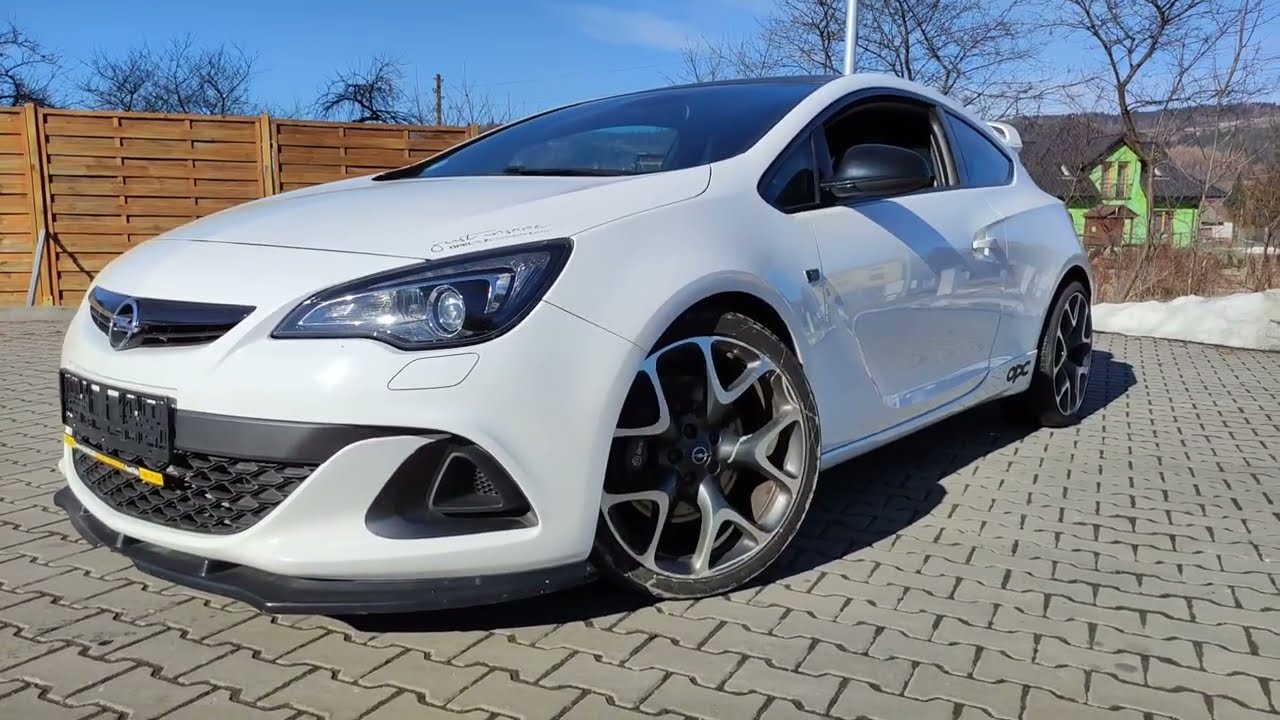 Auta z Niemiec OPEL ASTRA J GTC Turbo OPC 280HP Black&white