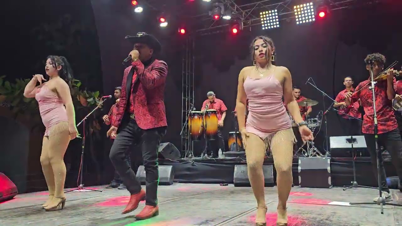 Ociel y su chanchona con sabor 