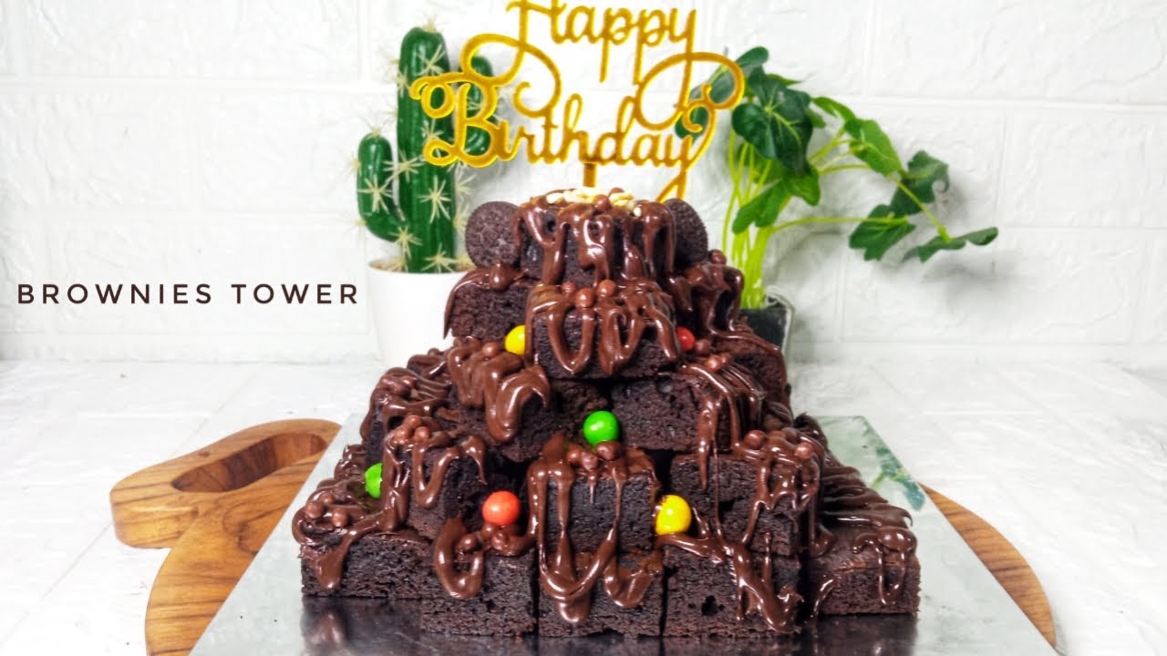 Brownies Tower, ide dekor kue ulang tahun, fudgy brownies