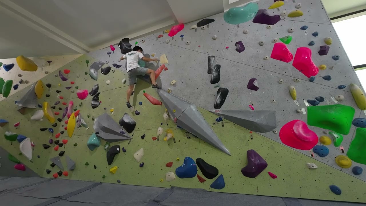 climbing vlog 45 - risky sets at fit bloc, featuring the first 2 bar route on this channel 🫡