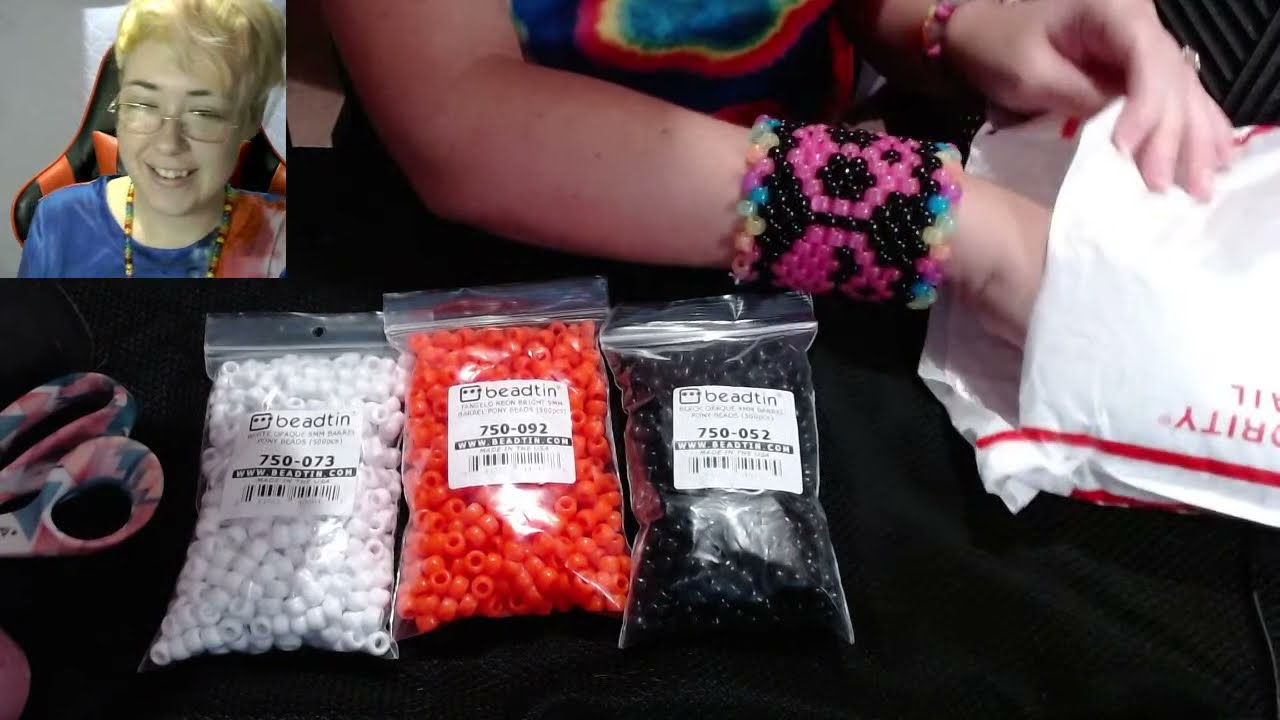 Unboxing 3000 Beads and Gloomy Bear Kandi Mask