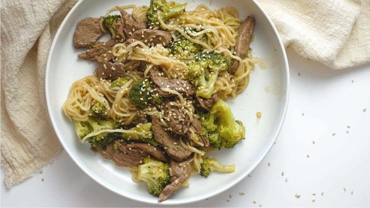 Bife do Lombo com Bróculos e Noodles | Receita fácil