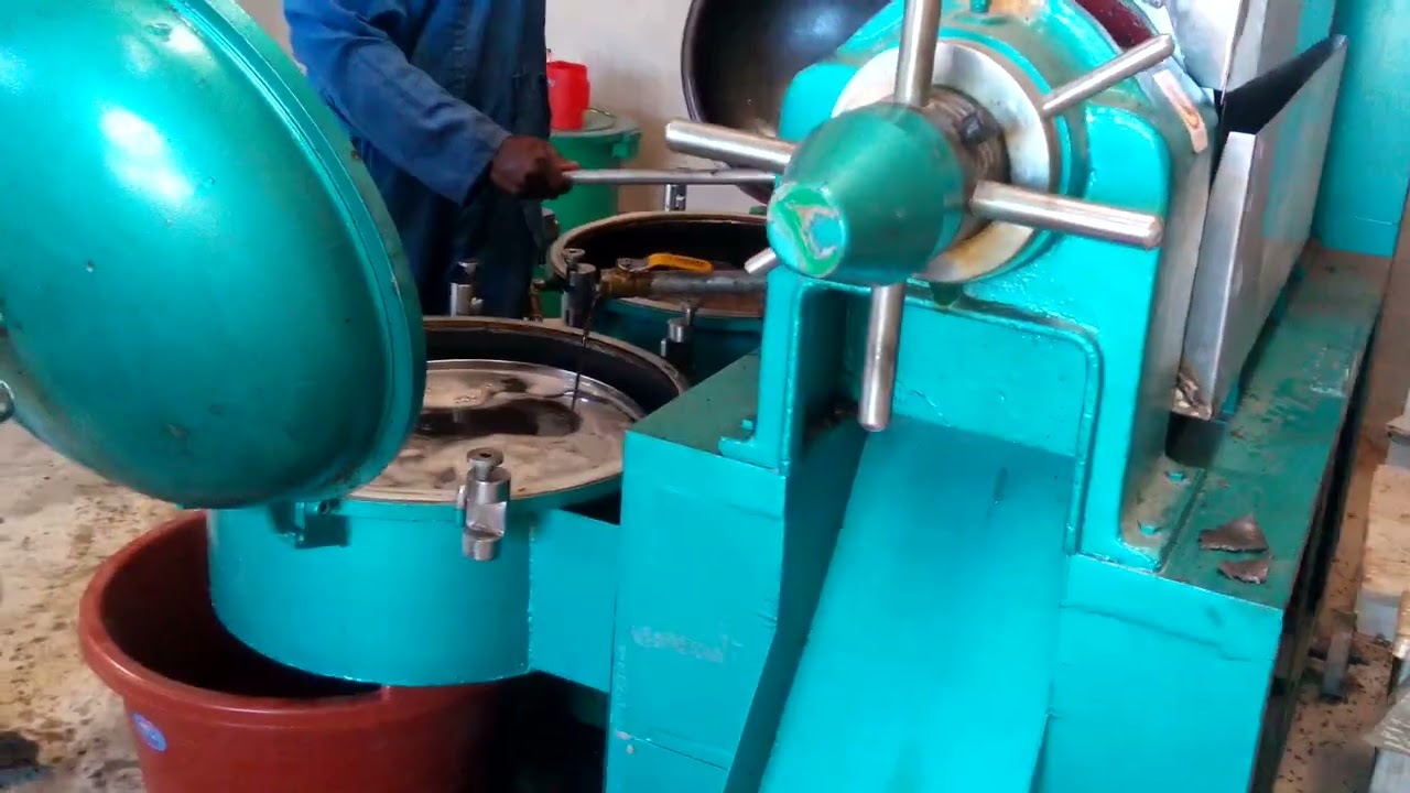 MASHINE YA KUKAMUA NA KUSAFISHA MAFUTA YA ALIZETI & KARANGA(COMBINED OIL MILL).+255 677 296 169