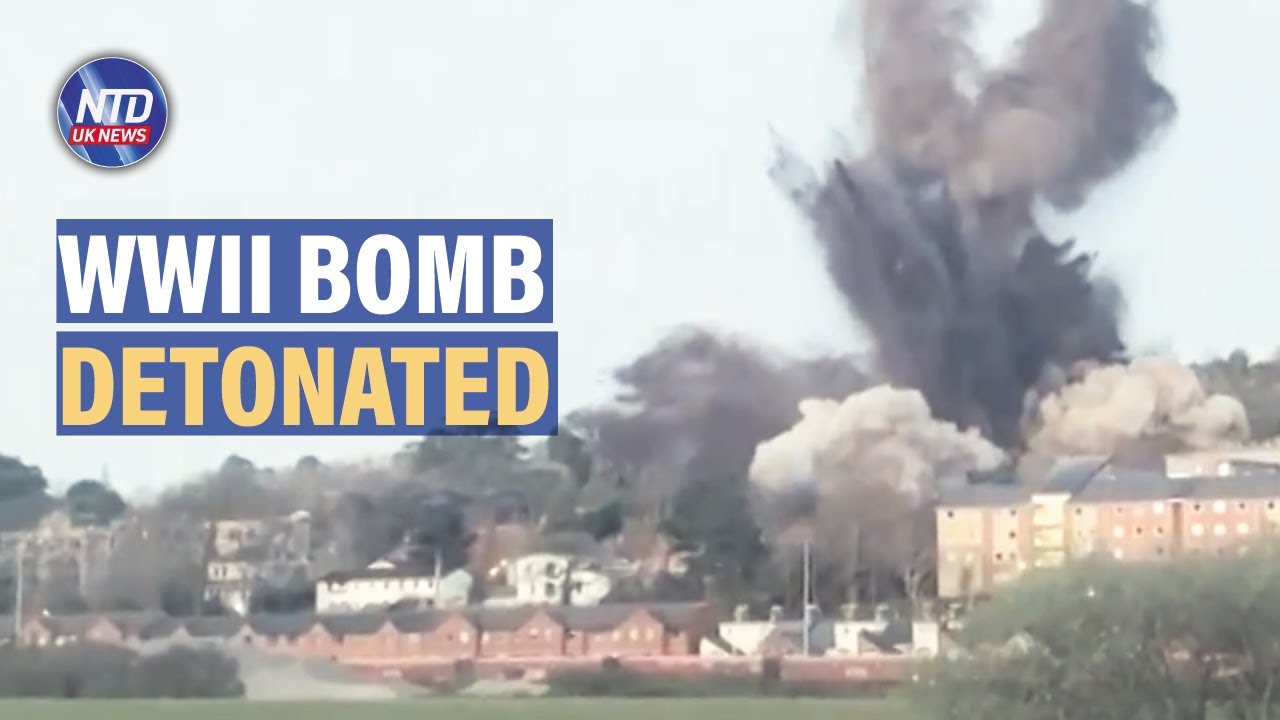 Exeter World War II Bomb Detonated After Evacuation | NTD UK News