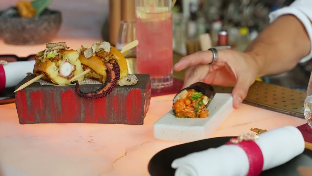 Happy Hour at Sexy Fish Miami