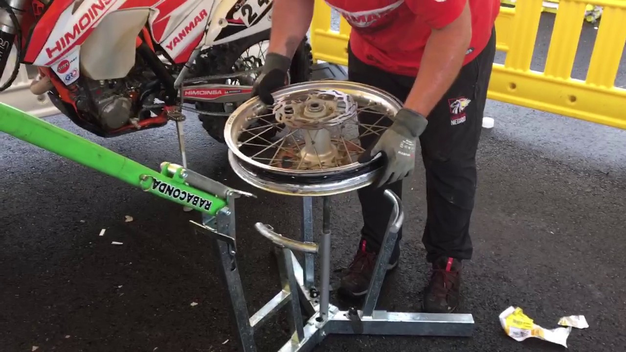 Changing a Tyre with the Rabaconda -Hellas Rally 2017