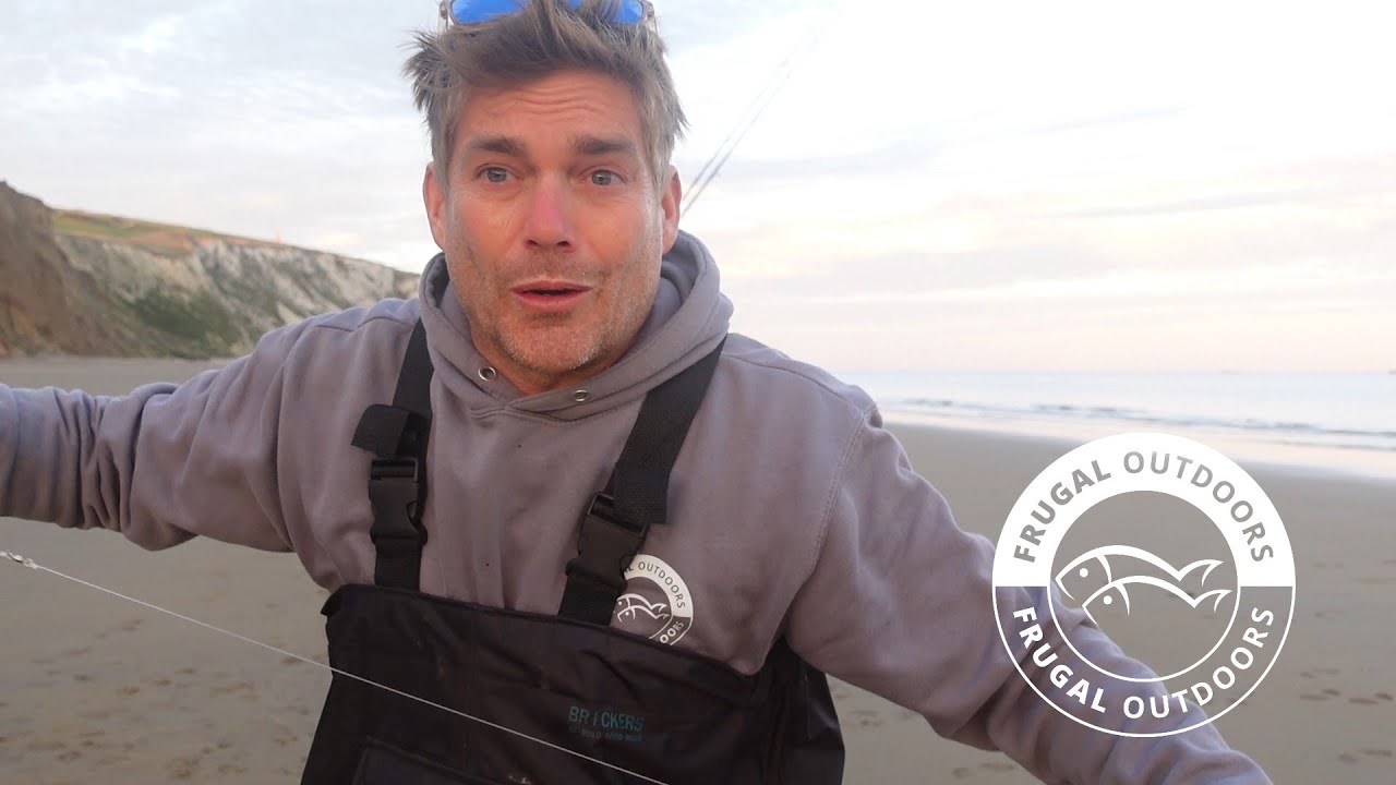On the hunt for a Ray and finding a lovely painted one at redcliff Sea fishing uk isle of wight