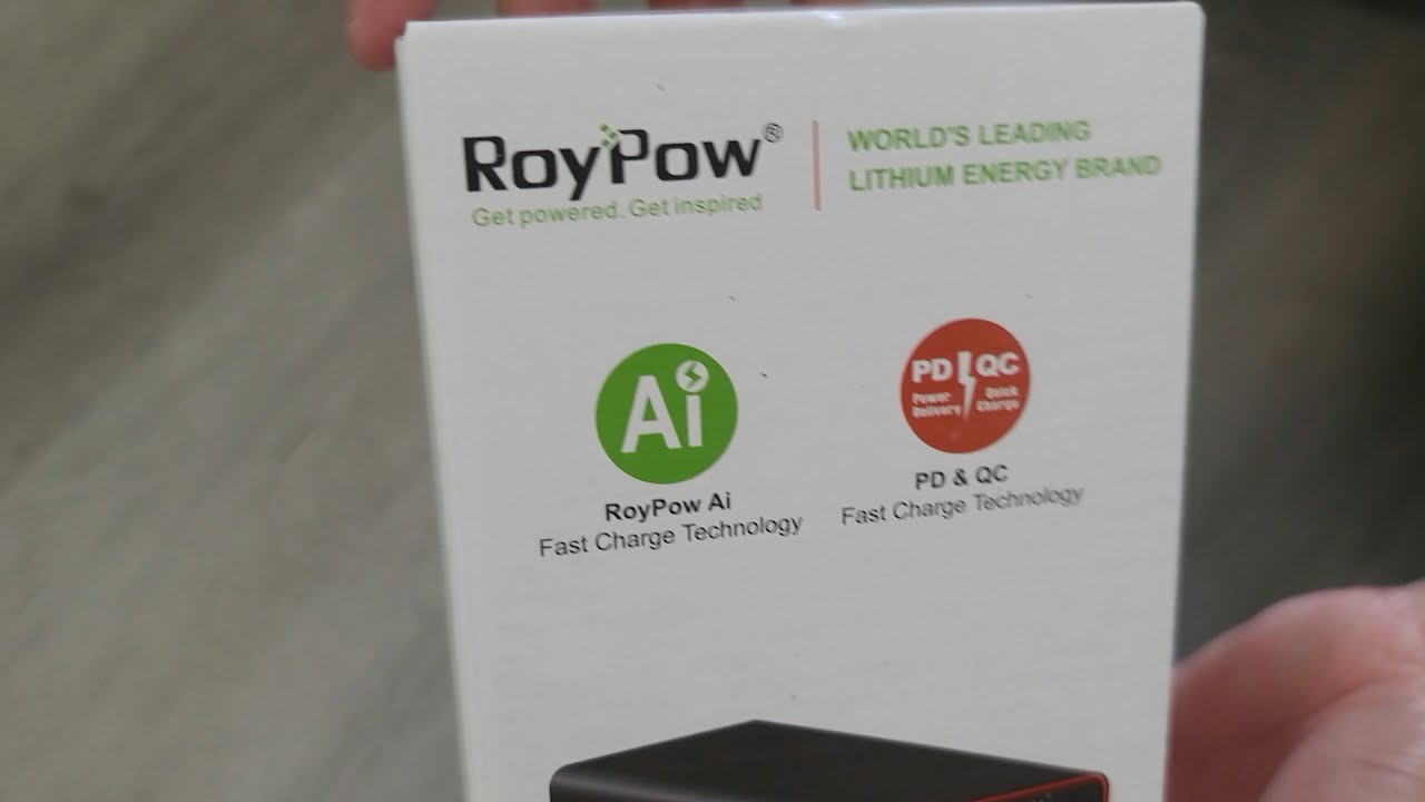 Unboxing RoyPow 30W PD Power Bank with 12V/10A Cigarette Lighter Socket