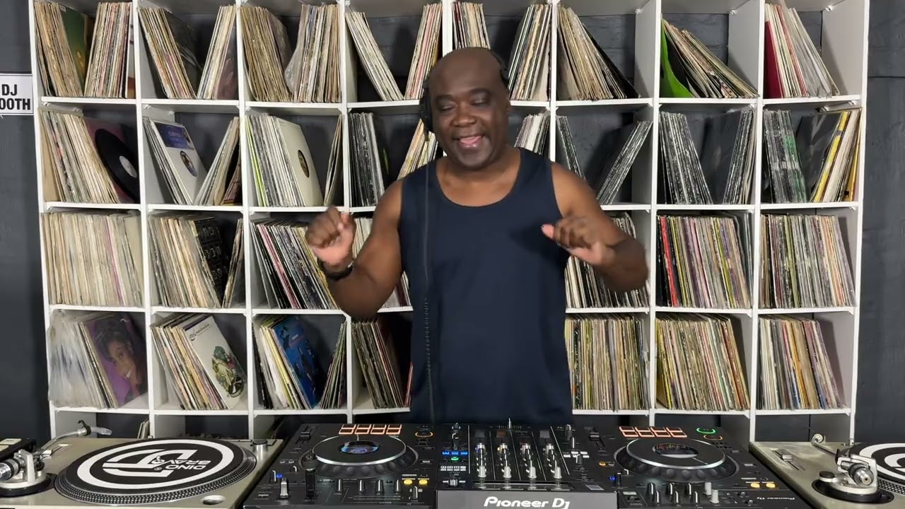 RADIO 2000/24/FEB/2026