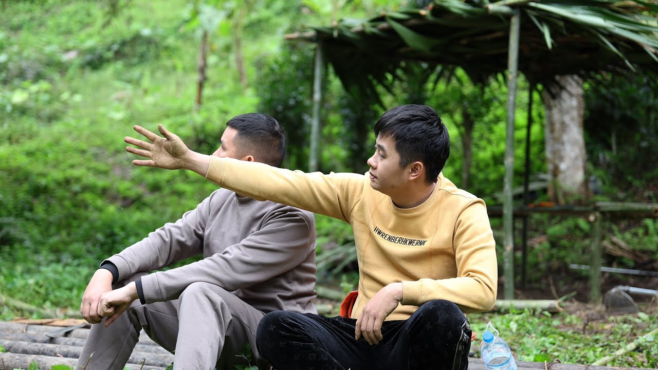 My Older Brother Came to Help Clean and Repair the New House – Man Starting From Nothing.