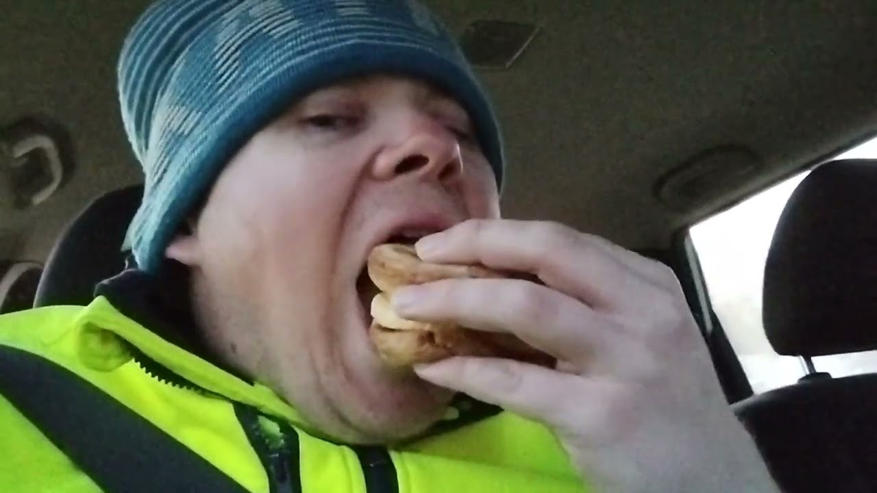 An Aussie man tries McGriddles for the first time ever (McDonald's McGriddles review)