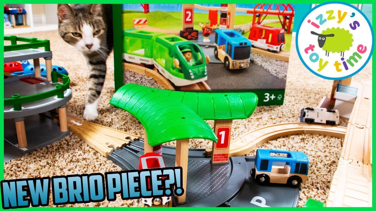 BRIO TRAVEL STATION PLAYSET! Fun Toy Trains